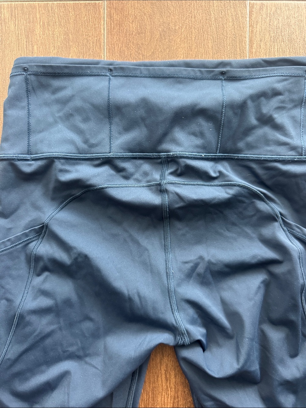 Lululemon • Fast & Free Crop II *Nulux 19"
Midnight Navy Size 6 - Picture 11 of 16